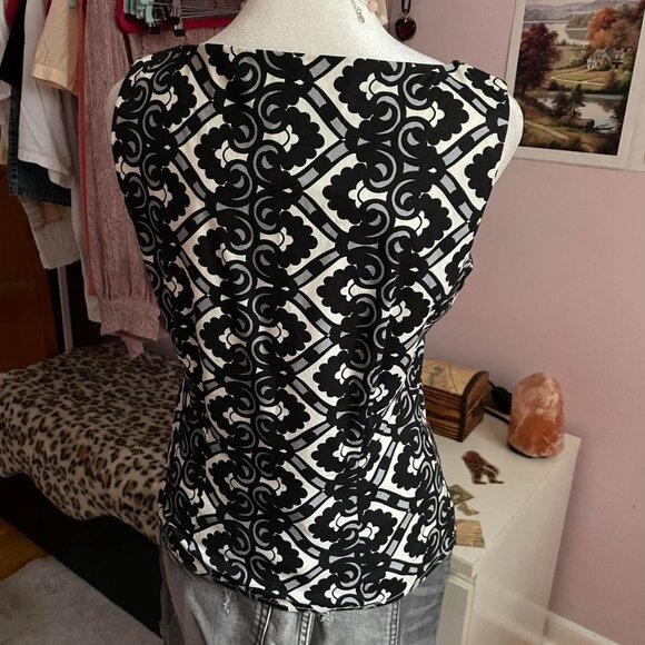 2000s Black and White Geometric Sleeveless Top - Picture 3 of 5
